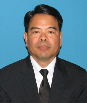 นายสุรสิทธิ์ ตรีทอง